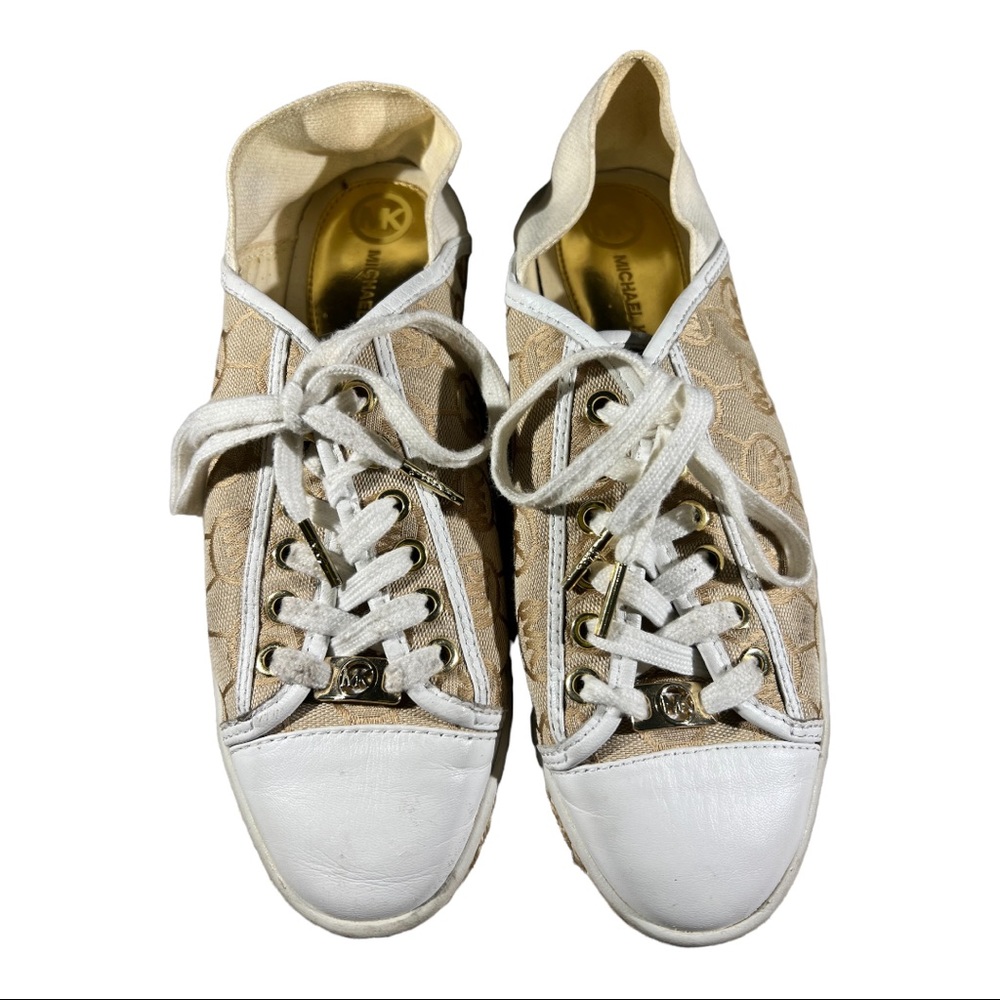 Michael Kors Size 8